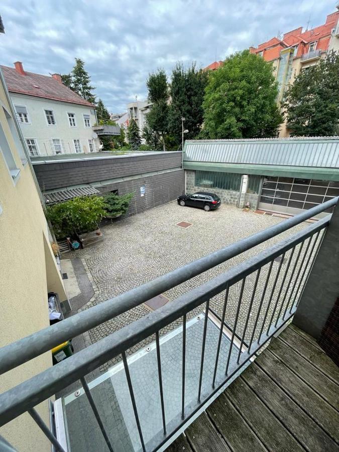 Zentrum & Grosse Terrasse Graz Exterior foto